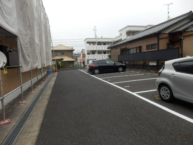 23/25 駐車場