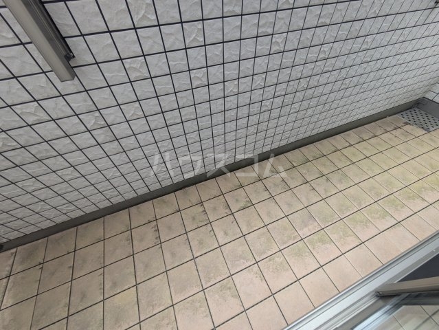 20/30 バルコニー