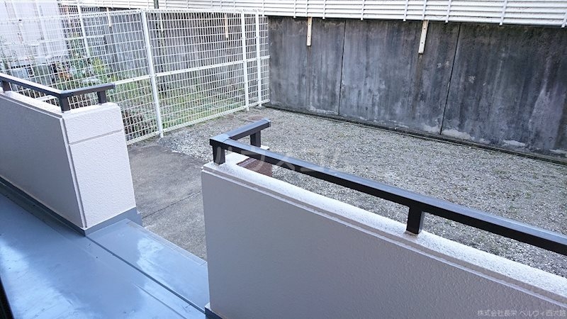 16/28 バルコニー