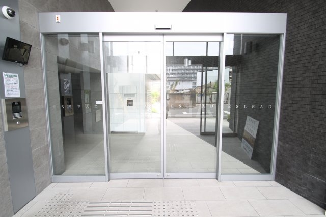 14/23 エントランス