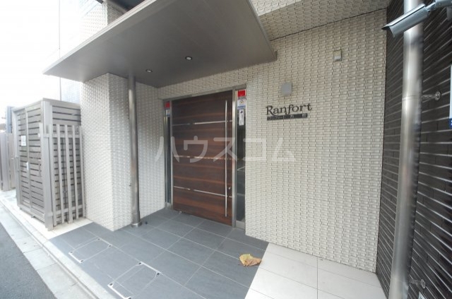 15/25 エントランス