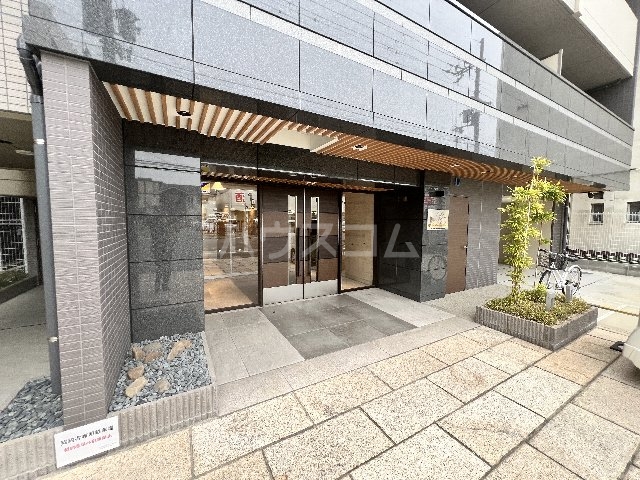 29/30 エントランス