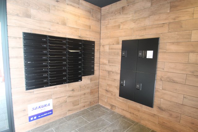 17/25 エントランス