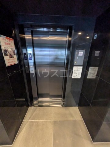 29/30 エントランス