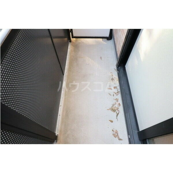 19/30 バルコニー