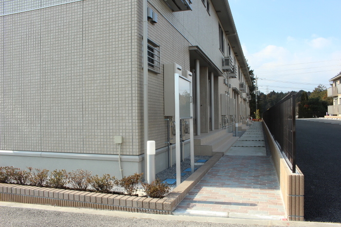 24/30 エントランス