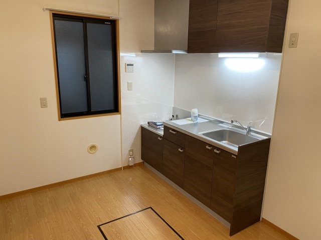 14/30 キッチン