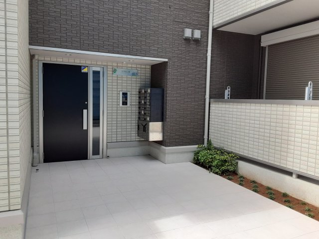2/4 エントランス