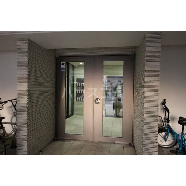 2/11 エントランス