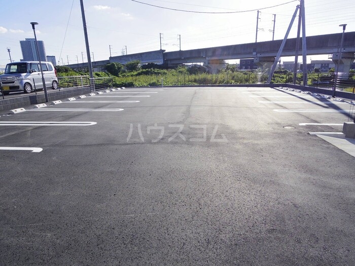 2/10 駐車場