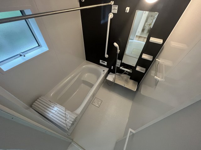 21/30 浴室