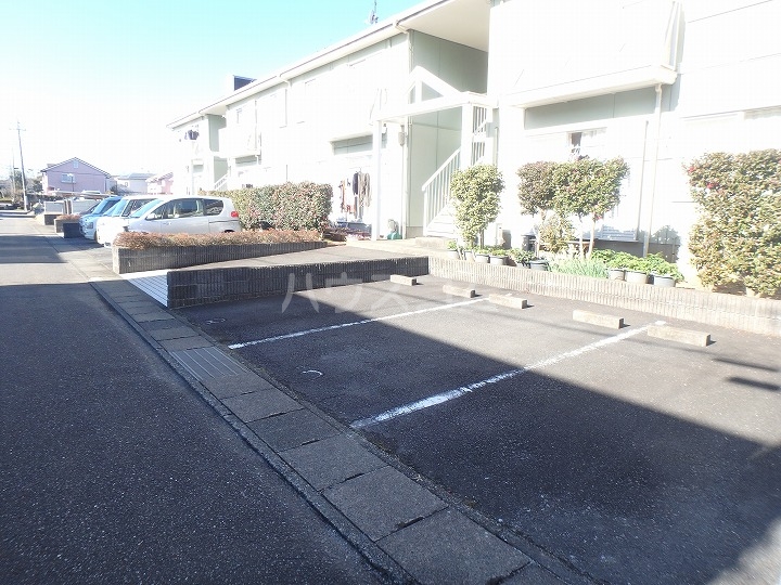 14/15 駐車場