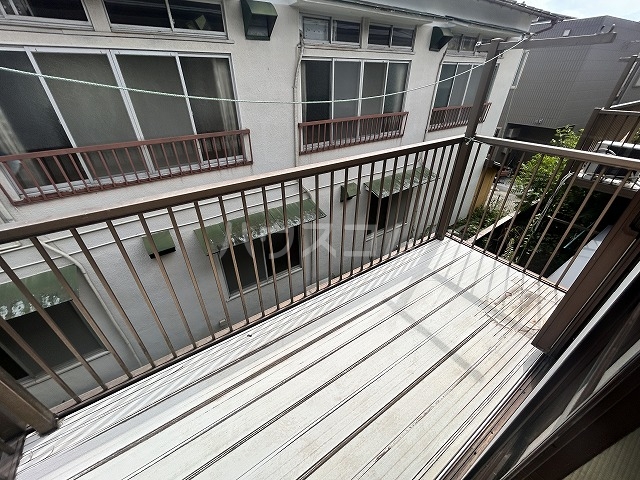 13/23 バルコニー
