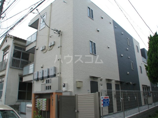 16/18 エントランス