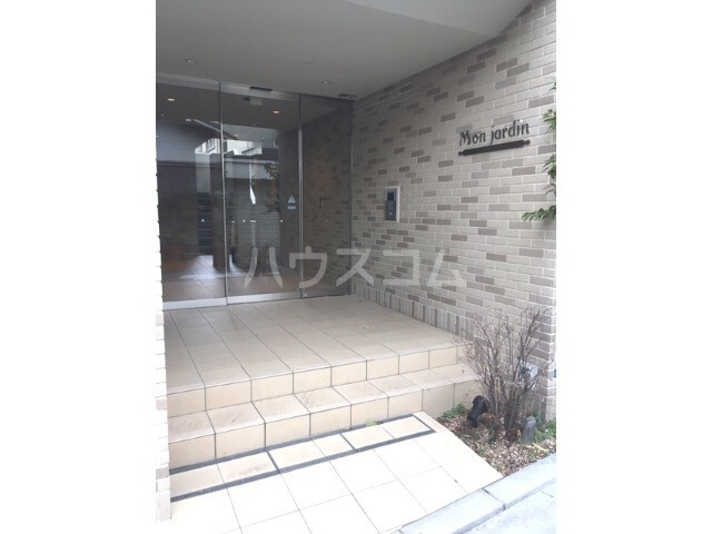 5/5 エントランス