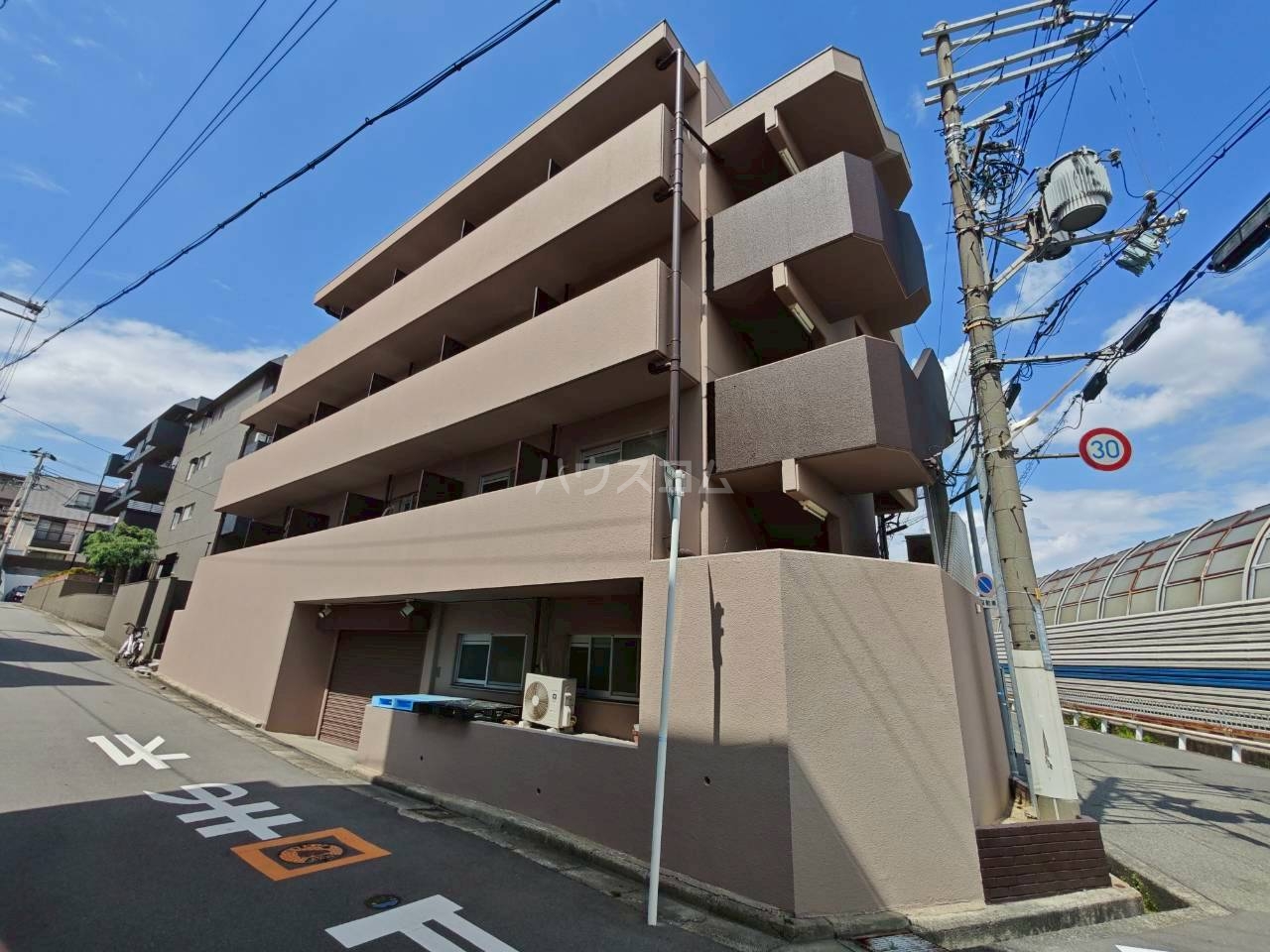 1/25 外観