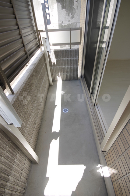 13/23 バルコニー