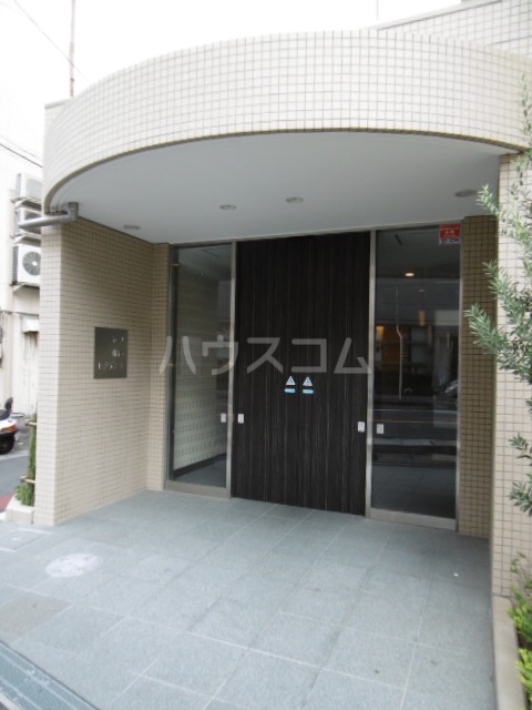 29/30 エントランス