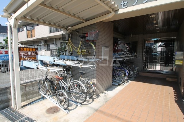 20/25 エントランス
