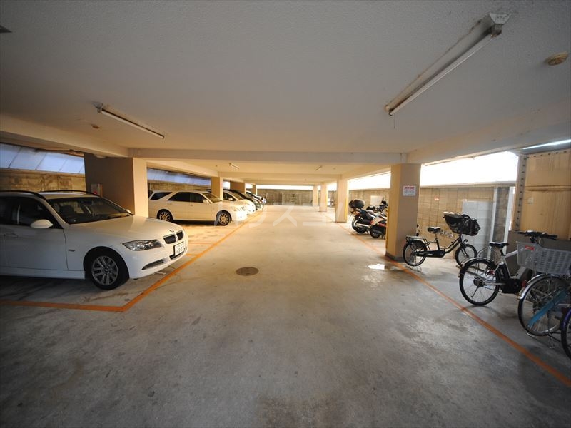 4/7 駐車場