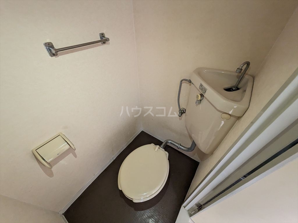 18/30 トイレ