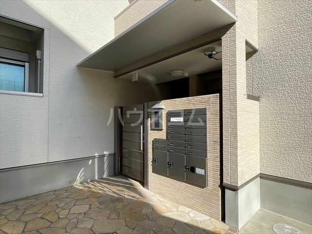 20/30 エントランス