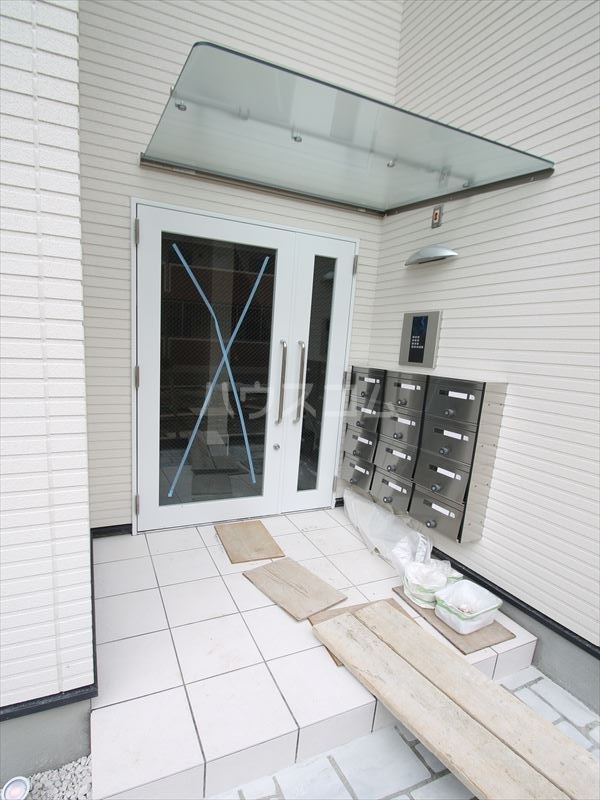 22/29 エントランス