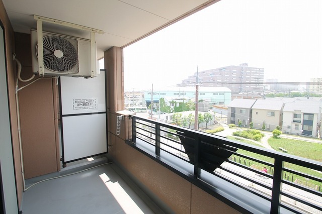 16/26 バルコニー