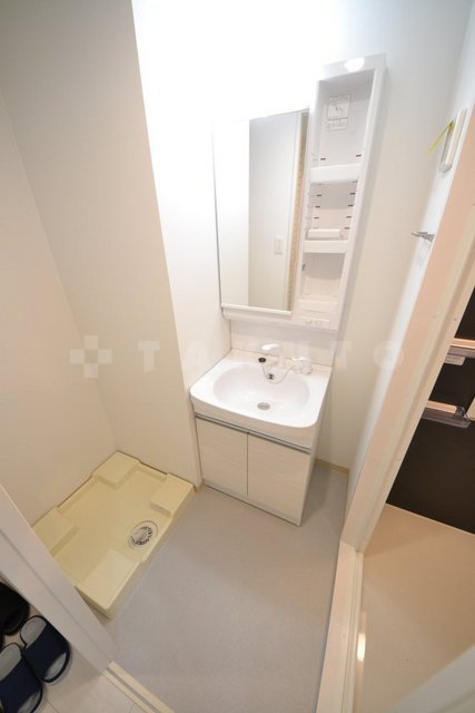 13/27 洗面