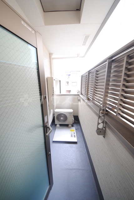 16/22 バルコニー