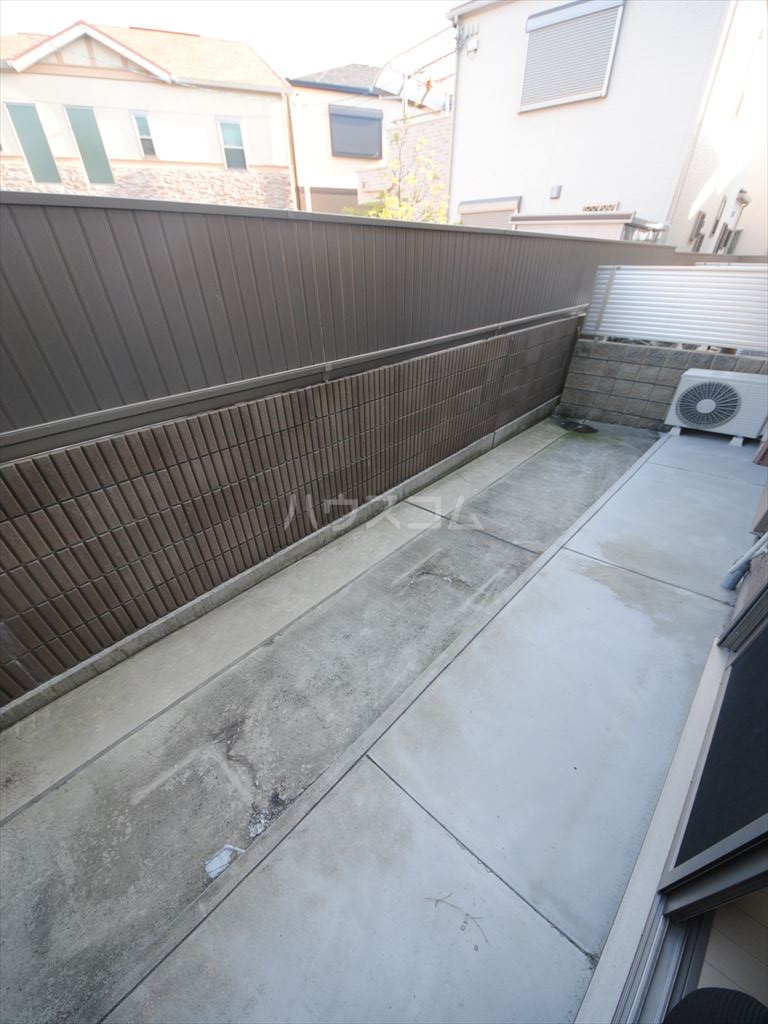 21/30 バルコニー