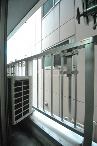 13/23 バルコニー
