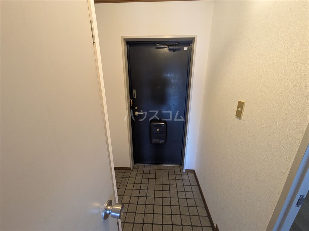 13/30 玄関