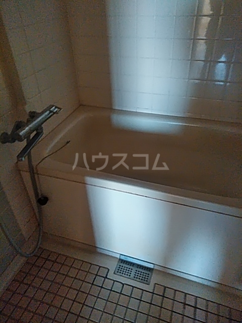 17/30 浴室