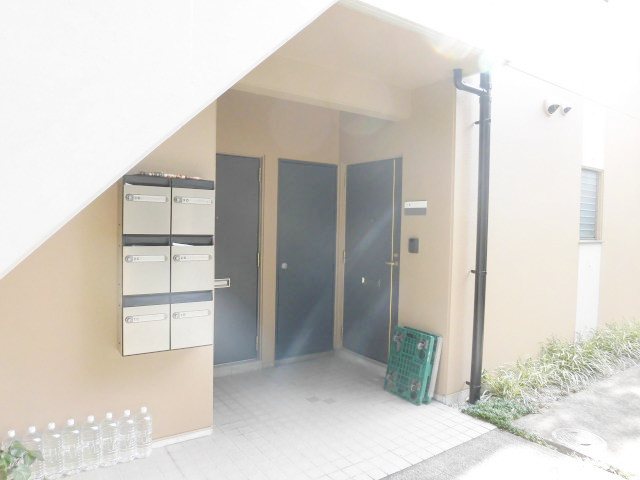 19/28 エントランス