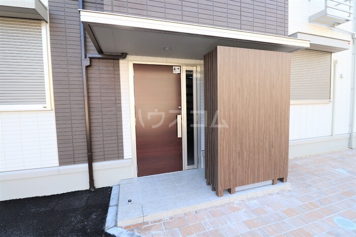 17/26 エントランス