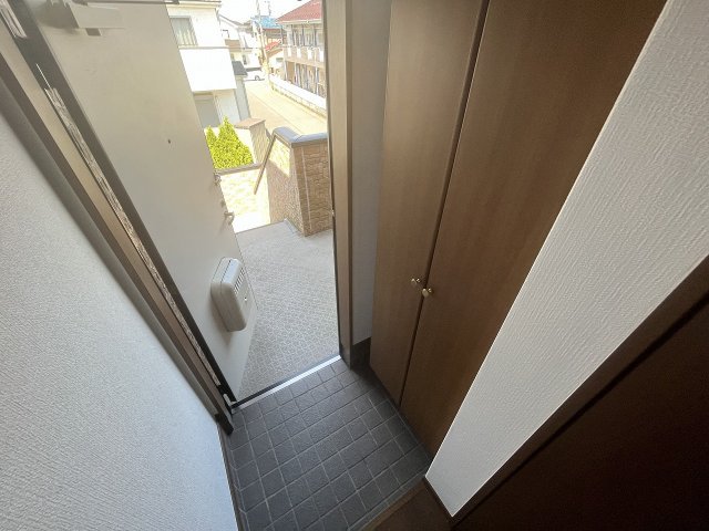 13/30 玄関