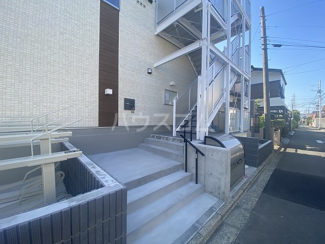 29/30 エントランス