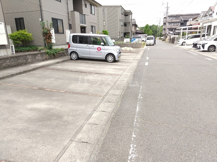 4/8 駐車場