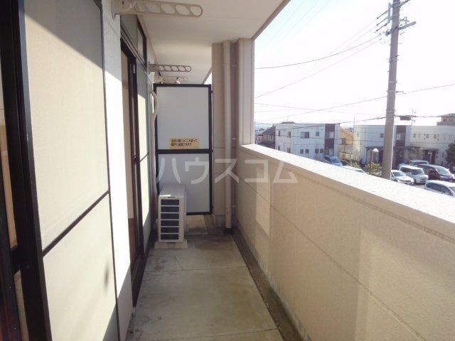 18/23 バルコニー