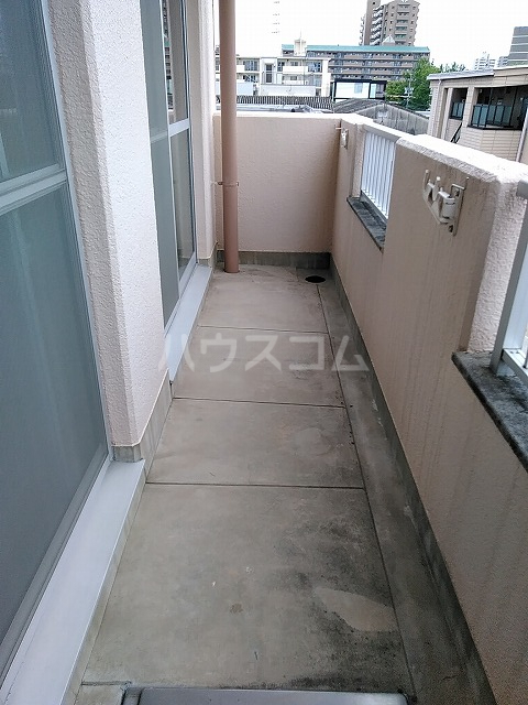 23/30 バルコニー