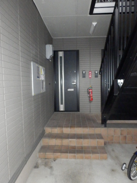 19/28 エントランス