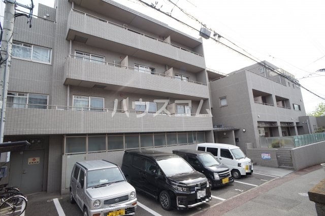 2/6 駐車場