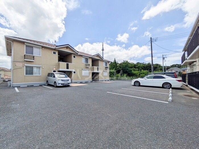 2/3 駐車場
