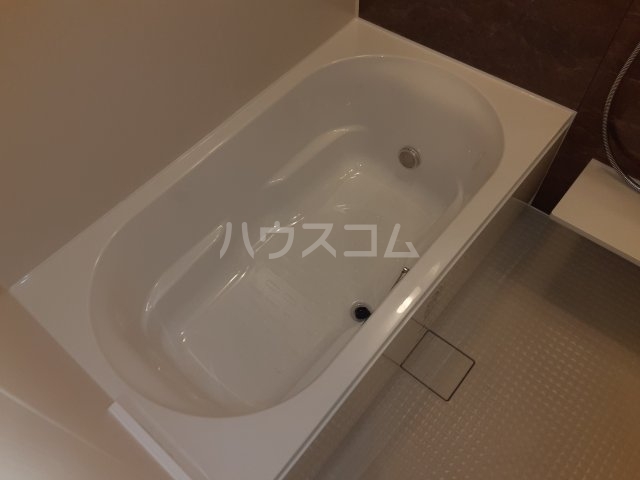 14/30 浴室
