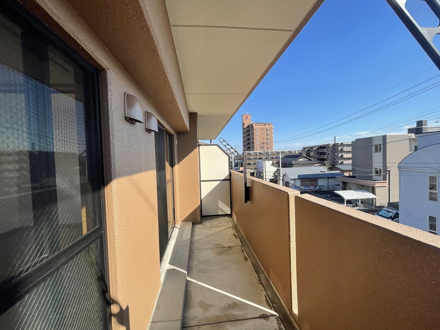19/28 バルコニー