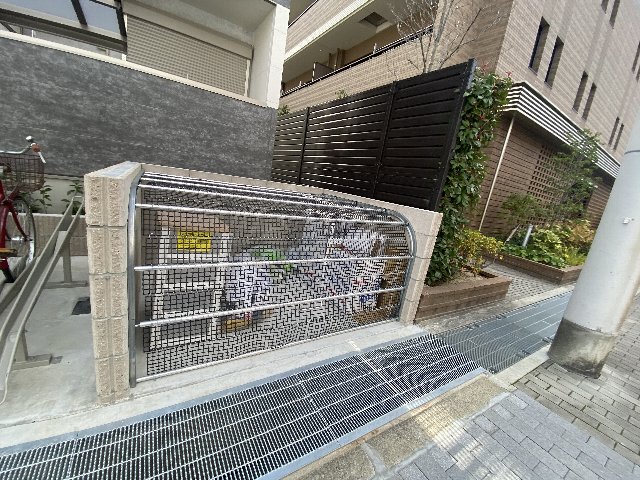 29/30 エントランス