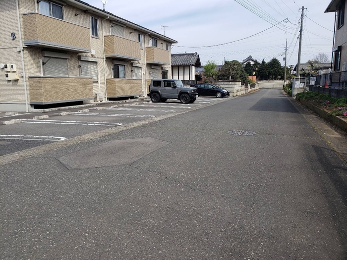 20/28 駐車場