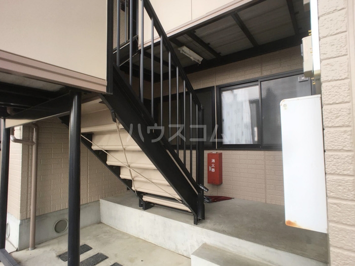 18/22 エントランス