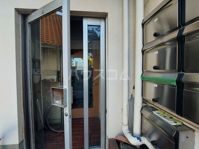 16/22 エントランス